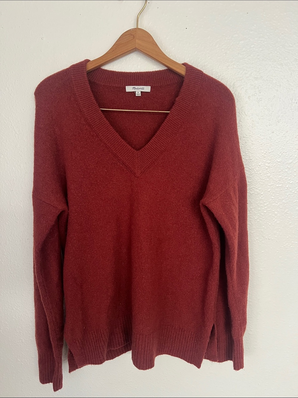 Madewell Women's V-Neck Sweater in Deep Rust